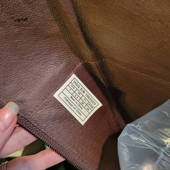 Ugg Australia Beryl Leather Riding Boots s/n 1005920 #387 - Picture 15 of 17